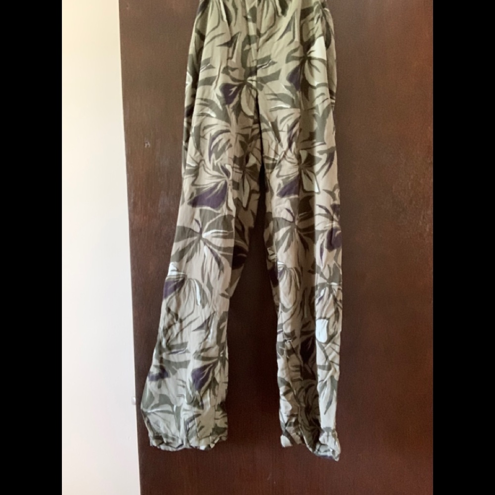 Flowing light weight cloth pants